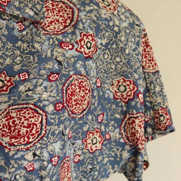 Vintage 1990s 2000s Silk Blouse, First Edition by Liz Claiborne Blue Red and Tan - Picture 3 of 10